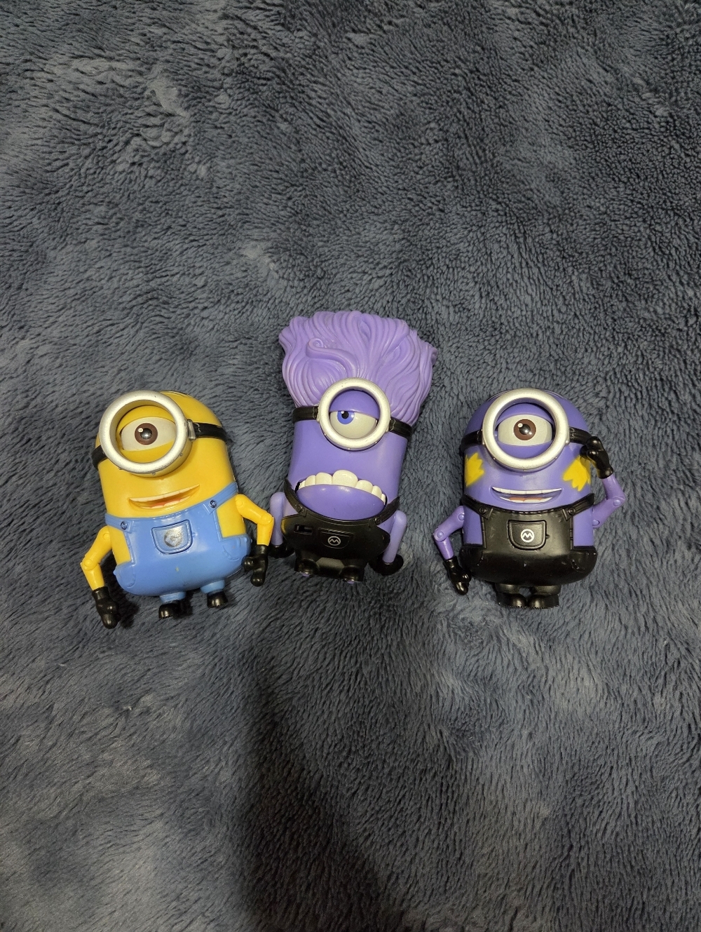 Minions Collectible Figure Pack - Yellow & Purple Kids Toy Set